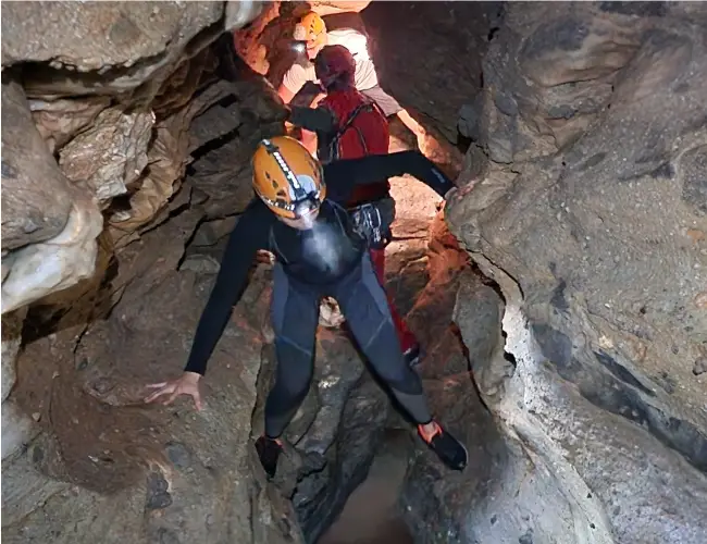 turismo activo andalucia espeleologia